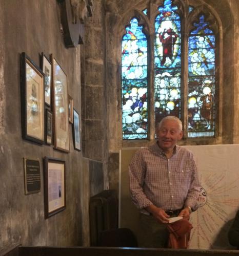 Alan Swain unveiling the new Rev Hunnings plaque on 1st July 2017